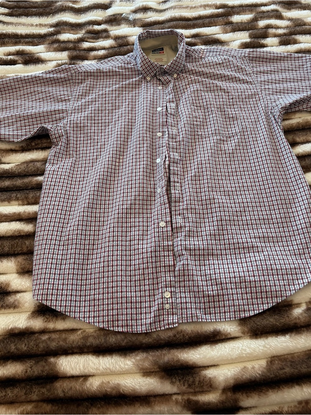 Haggar Short-Sleeve Button-Down Plaid Shirt in Red and Blue
